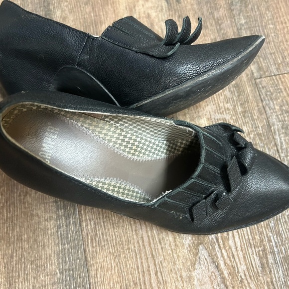 Camper size 38 (7.5) tassle preppy heels in good used condition super fun - Picture 12 of 15